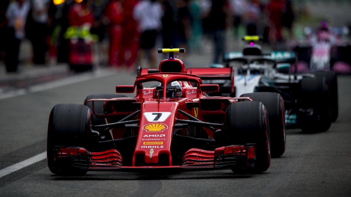 Kimi Räikkönen v závodě v Monze