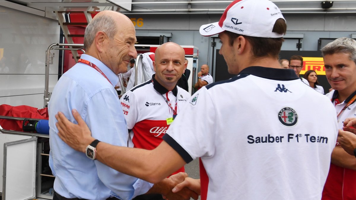 Charles Leclerc a Peter Sauber v Monze