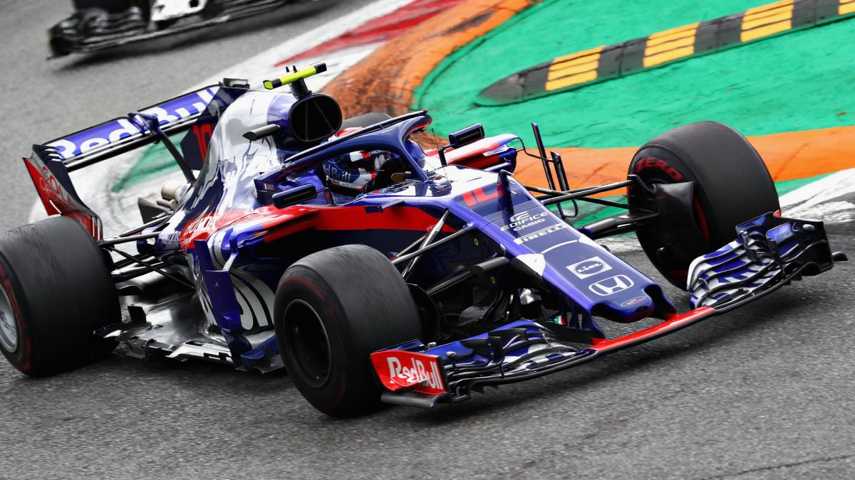 Pierre Gasly v závodě v Monze