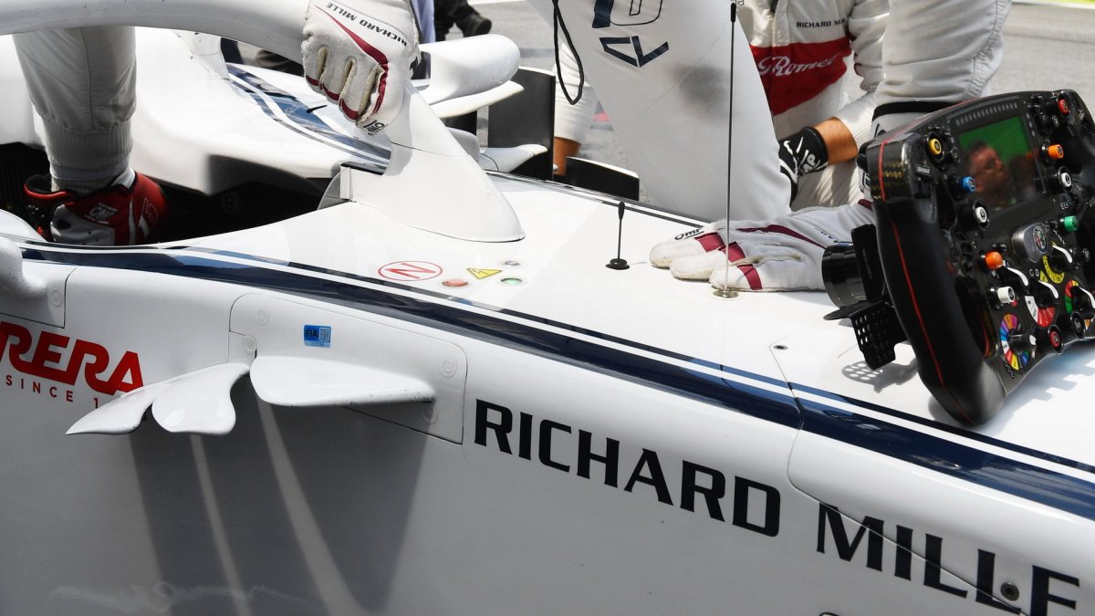 Vůz Sauber před startem závodu v Brazílli