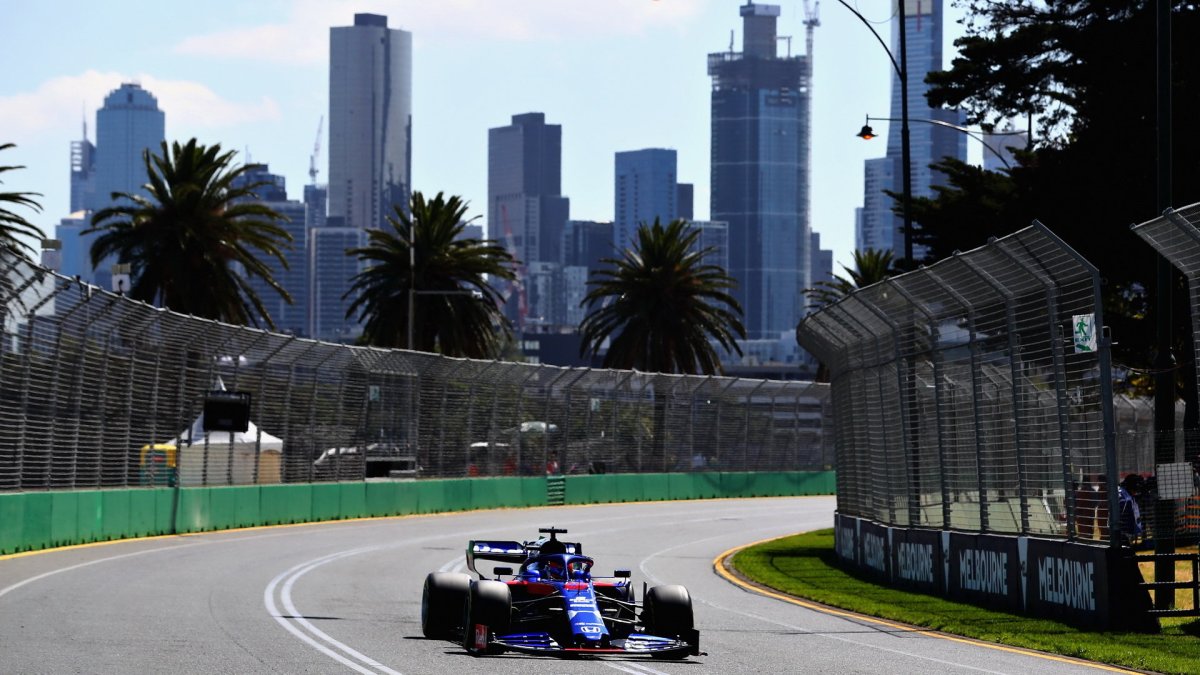Daniil Kvjat v tréninku v Melbourne