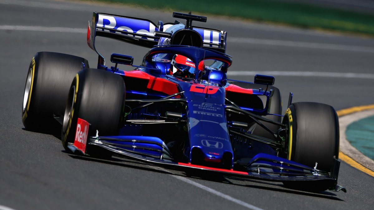 Daniil Kvjat v tréninku v Melbourne
