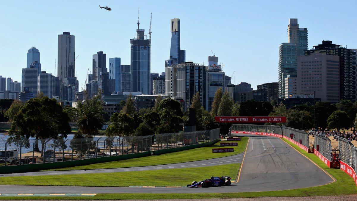 Daniil Kvjat v tréninku v Melbourne
