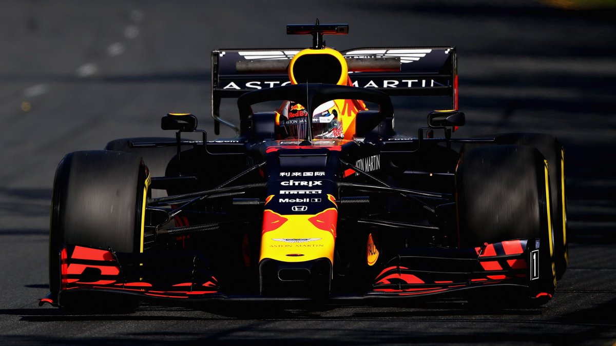 Max Verstappen v tréninku v Melbourne