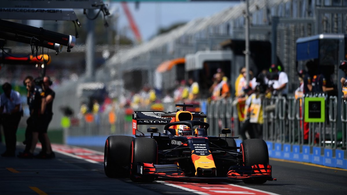 Max Verstappen v tréninku v Melbourne