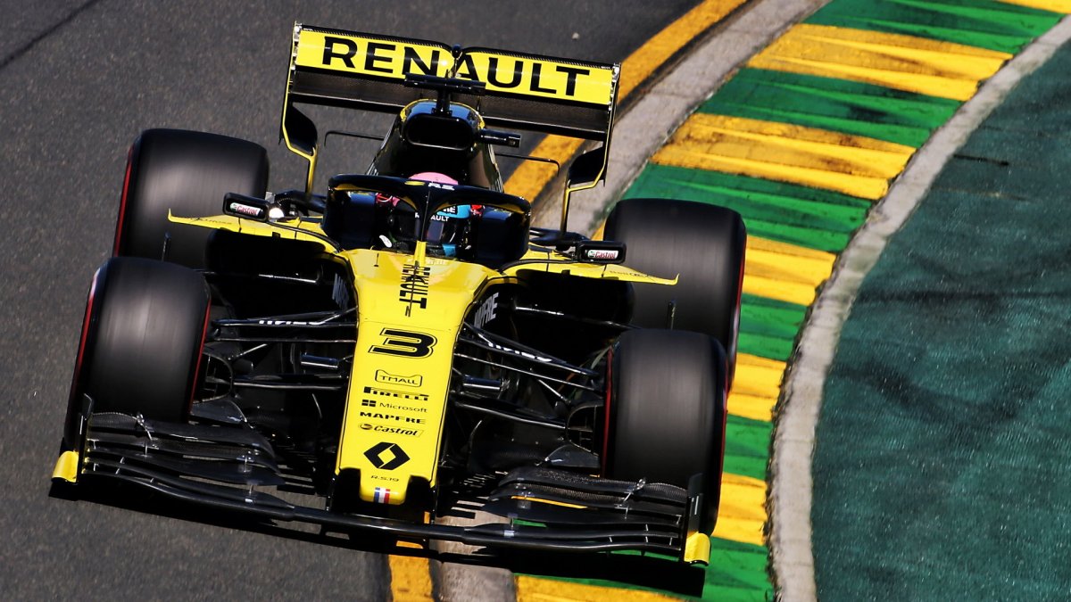 Daniel Ricciardo v tréninku v Melbourne