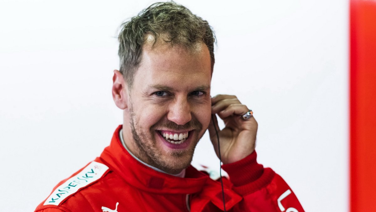 Sebastian Vettel v rámci posledního dne druhých předsezonních testů v Barceloně