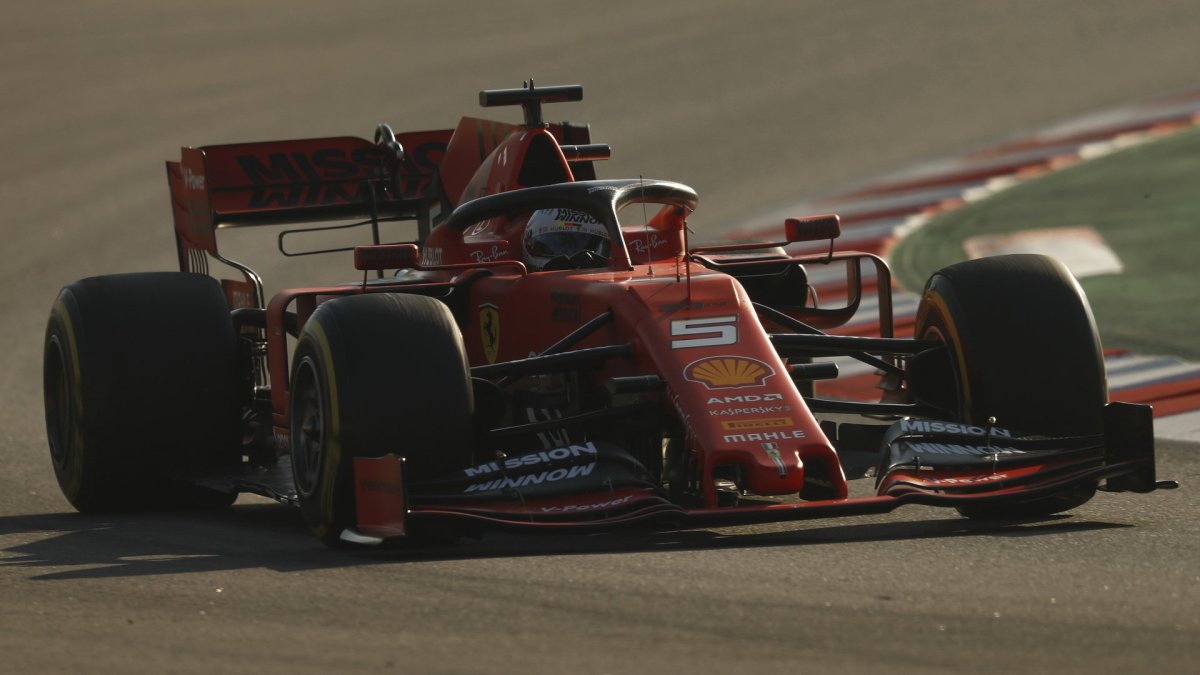Sebastian Vettel druhého dne druhých předsezonních testů v Barceloně