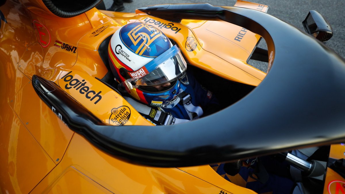 Carlos Sainz v rámci druhého dne druhých předsezonních testů v Barceloně