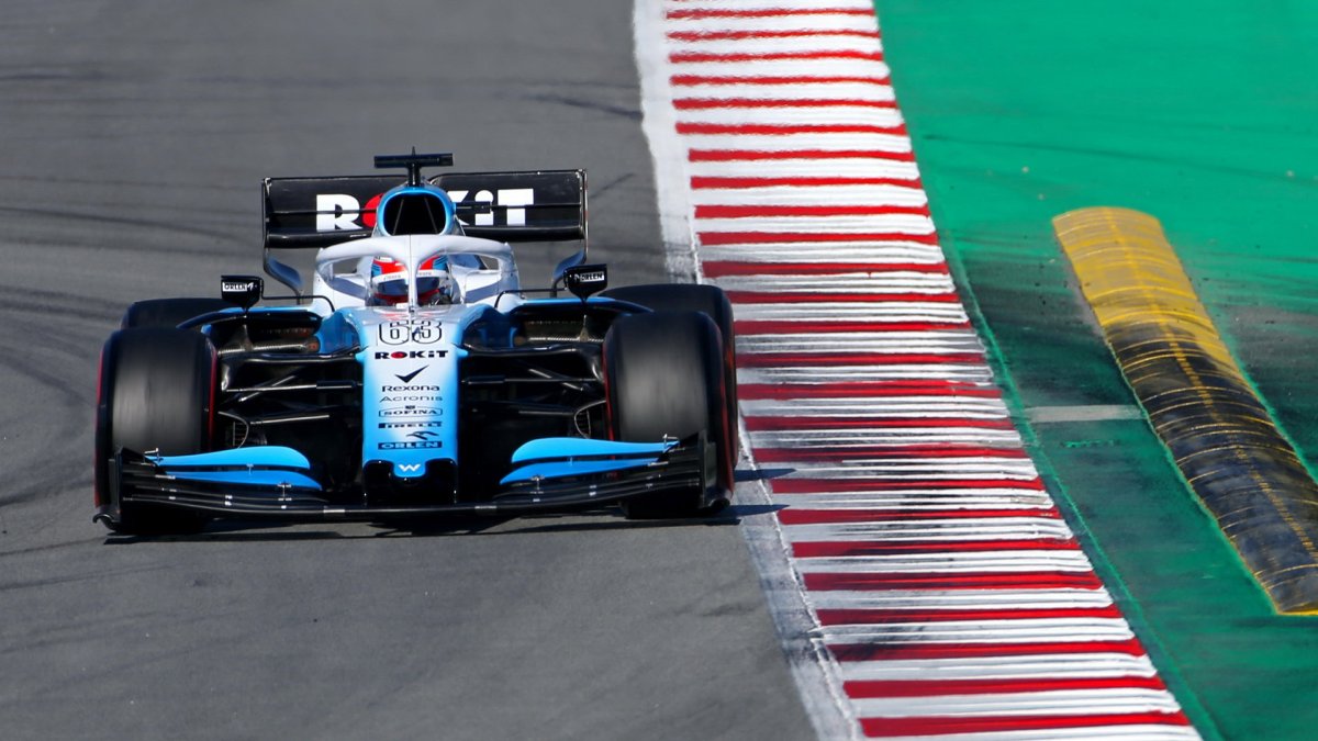 George Russell v rámci druhých předsezonních testů v Barceloně