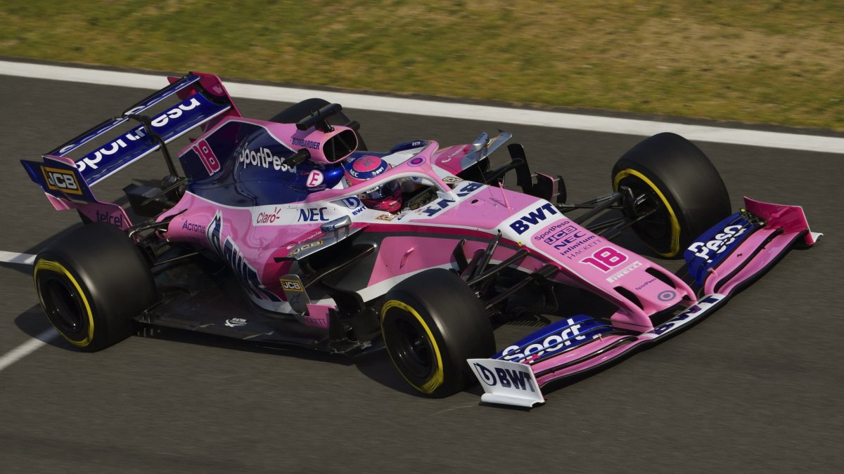 Lance Stroll s použitím DRS v rámci druhých předsezonních testů v Barceloně
