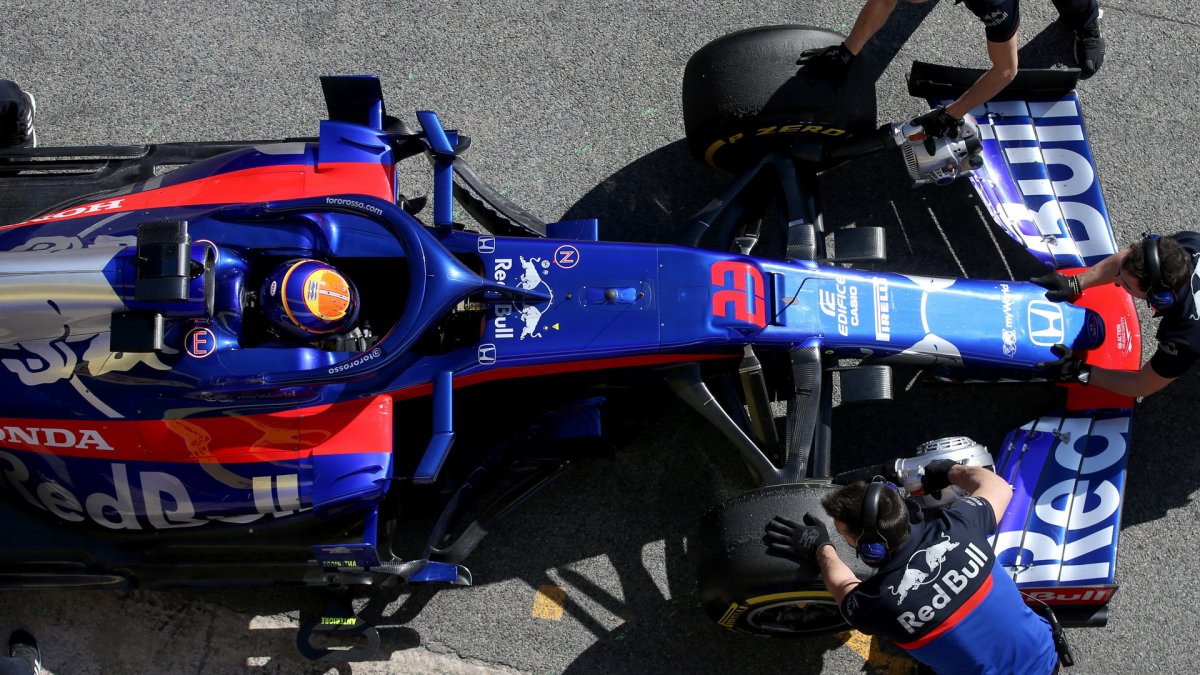 Alexander Albon v rámci druhých předsezonních testů v Barceloně