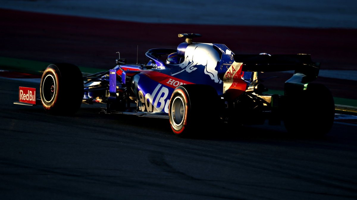 Alexander Albon v rámci druhých předsezonních testů v Barceloně
