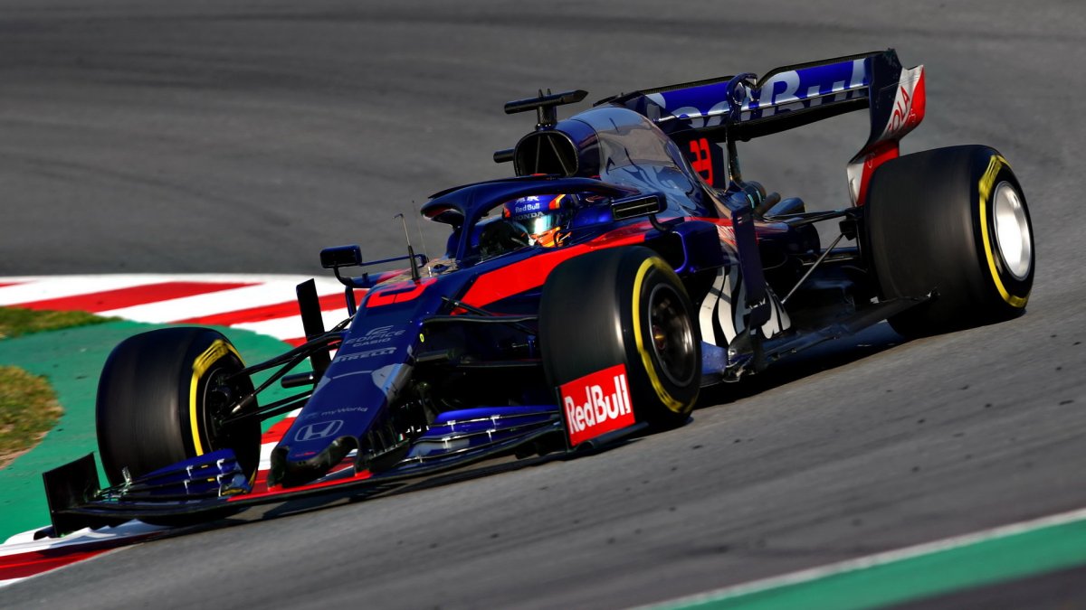 Alexander Albon ve voze Toro Rosso STR14 - Honda při čtvrtém dnu testů v Barceloně