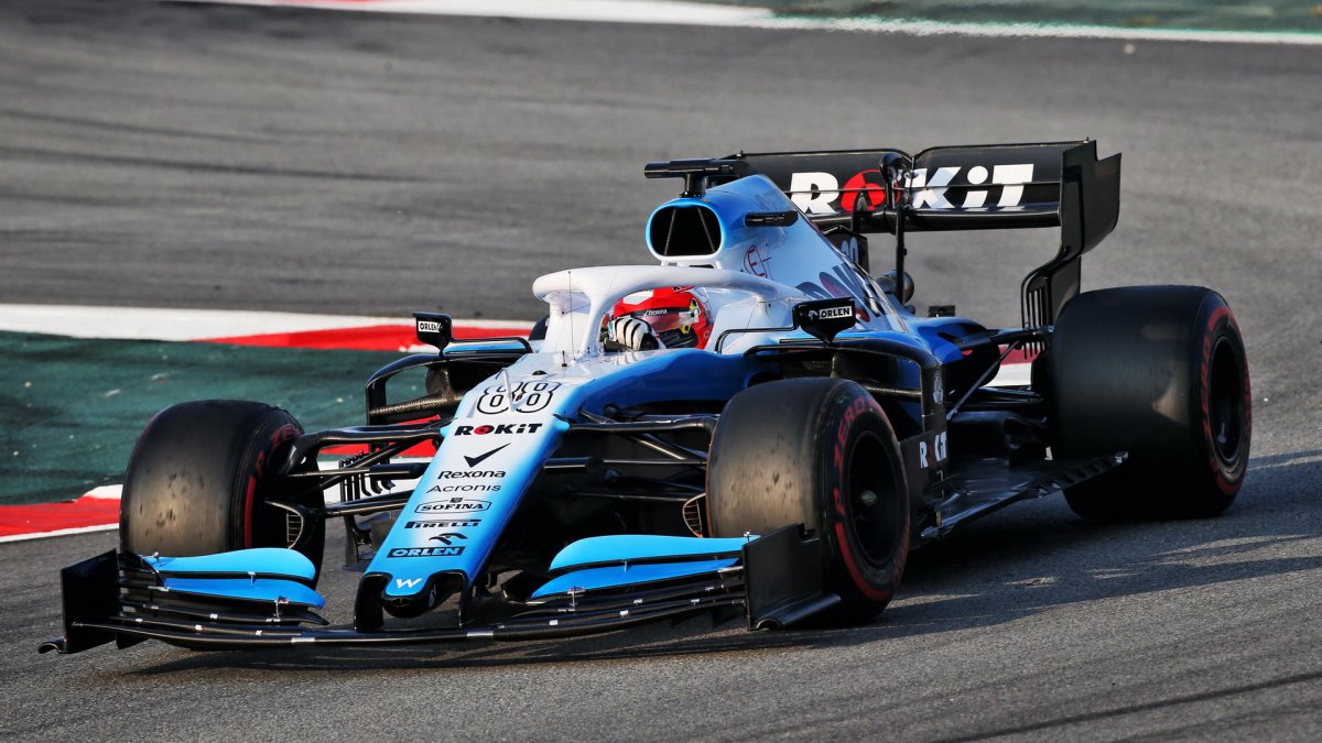 Robert Kubica ve voze Toro Rosso STR14 - Honda při čtvrtém dnu testů v Barceloně