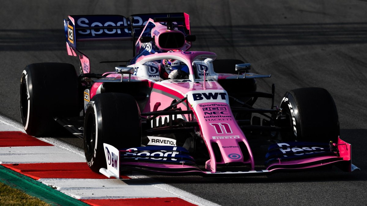 Sergio Pérez ve voze Racing Point RP19 při třetím dnu testů v Barceloně