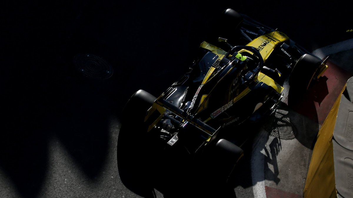 Daniel Ricciardo v tréninku v Ázerbájdžánu