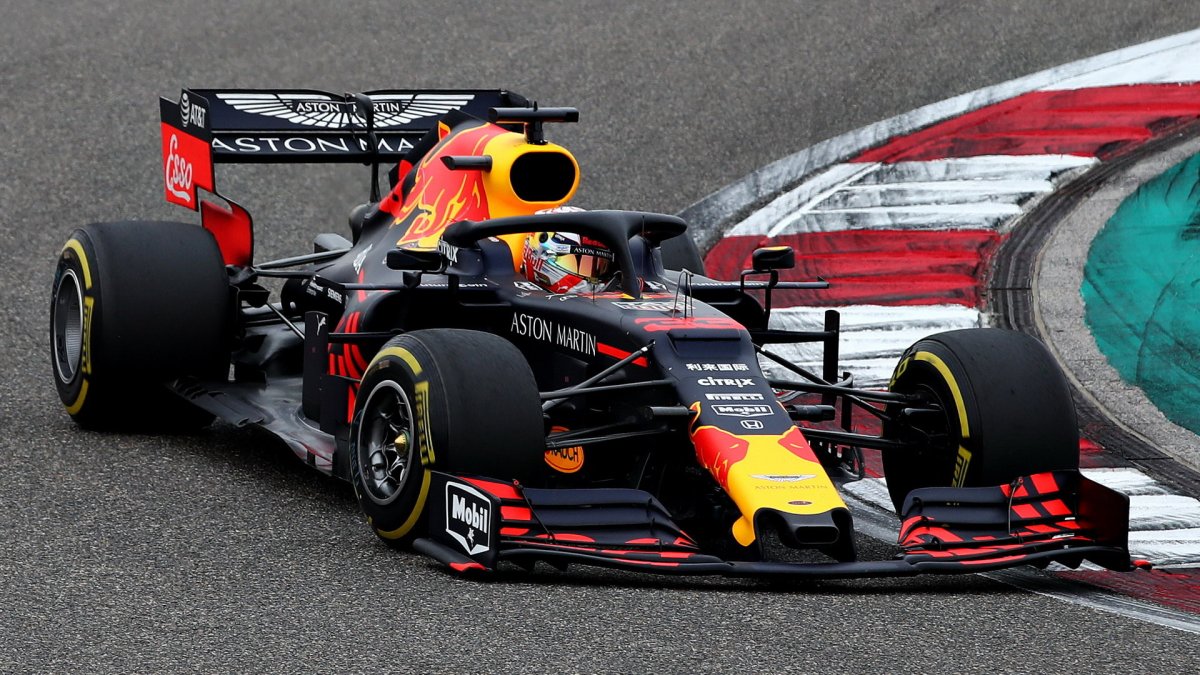 Max Verstappen v závodě v Číně