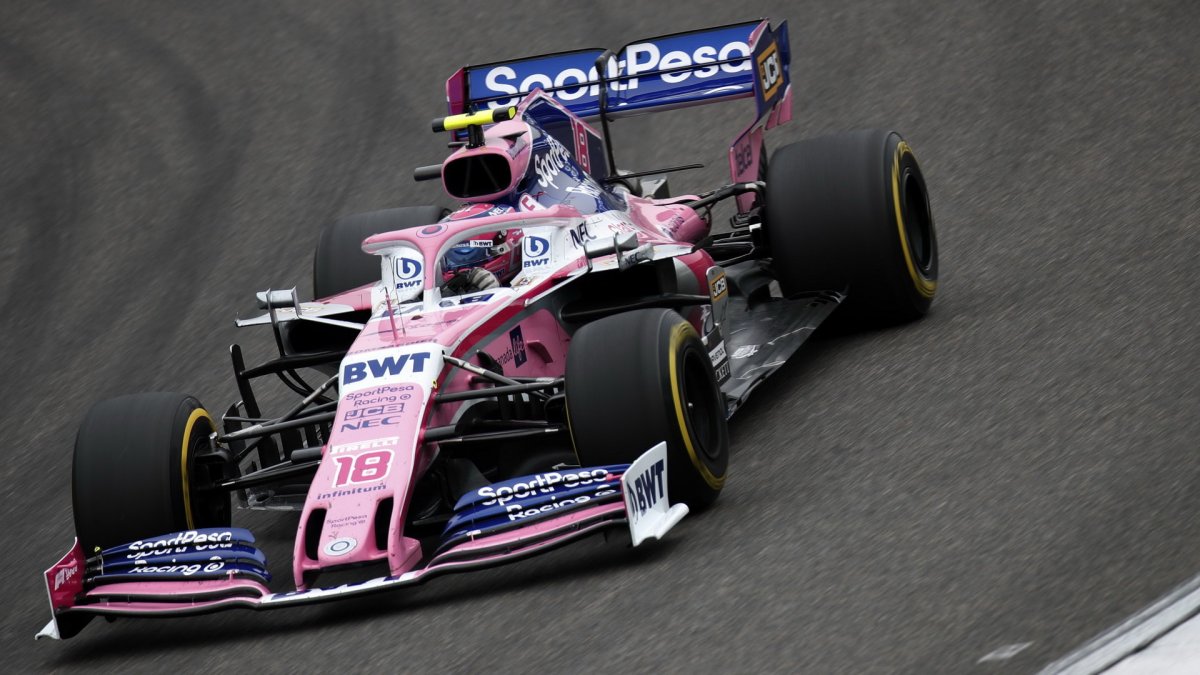 Lance Stroll v závodě v Číně