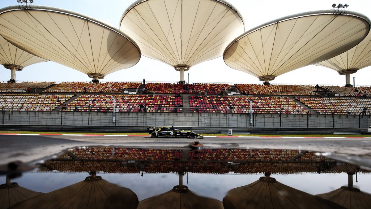 Daniel Ricciardo při tréninku v Číně