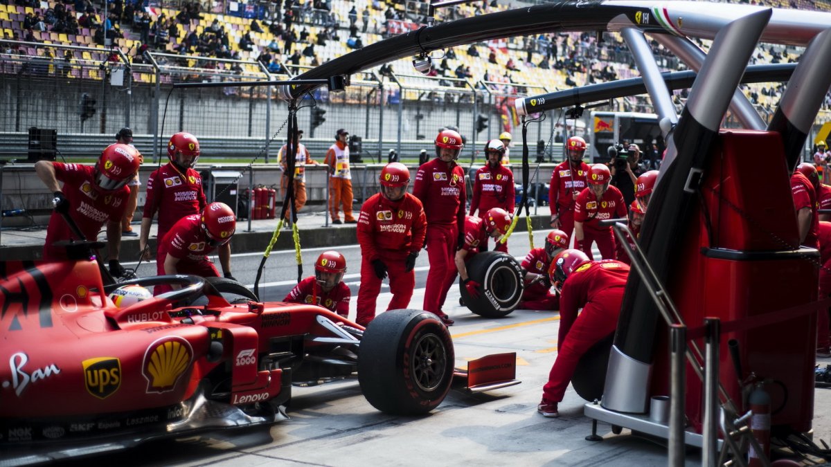 Sebastian Vettel při tréninku v Číně