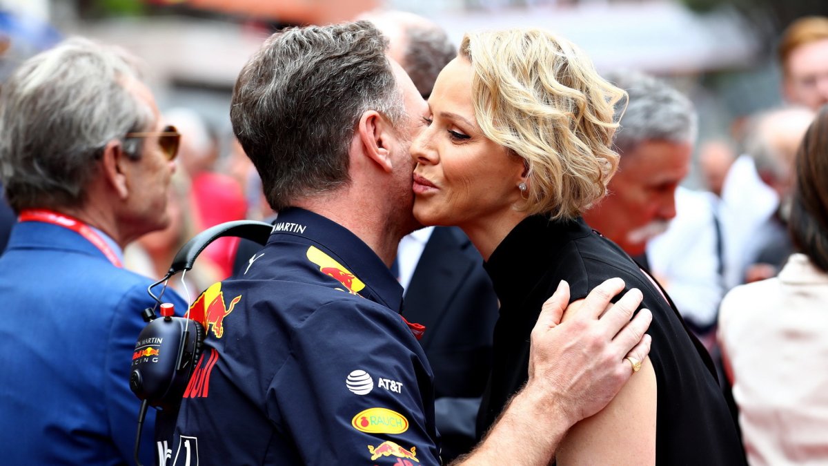 Christian Horner a princezna Charlene před závodem v Monaku