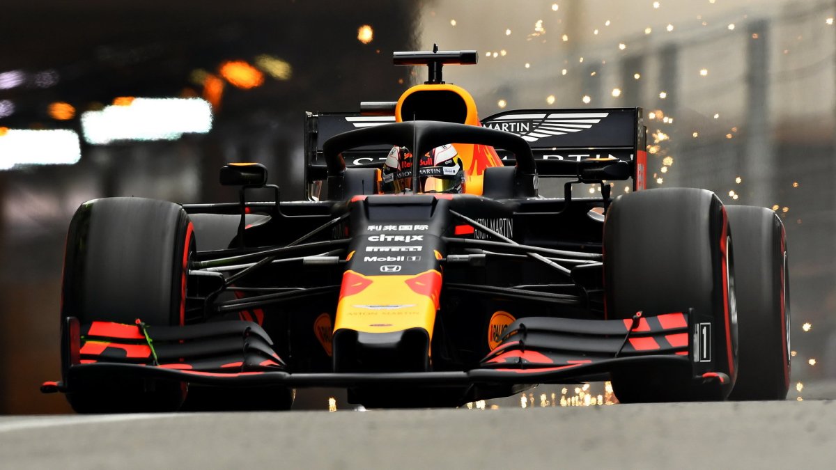 Max Verstappen v tréninku v Monaku