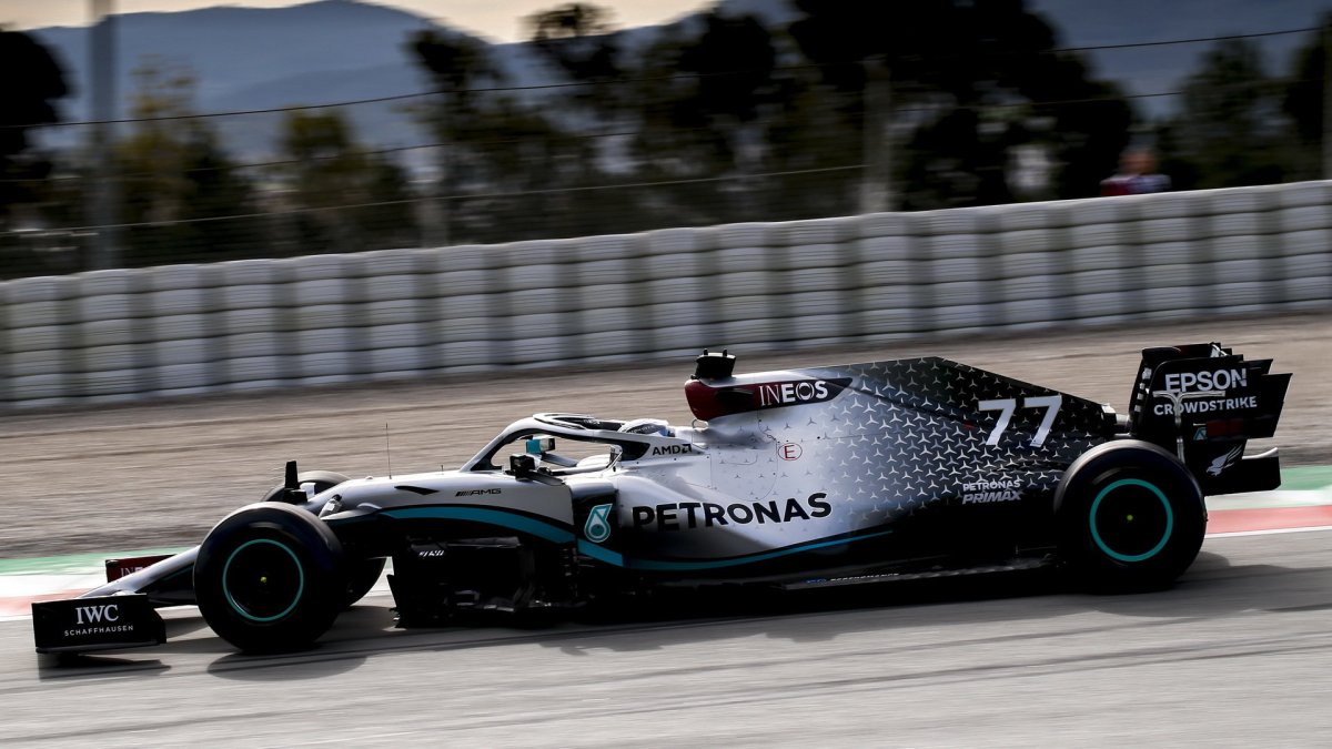 Valtteri Bottas v rámci druhého dne druhých předsezonních testů v Barceloně