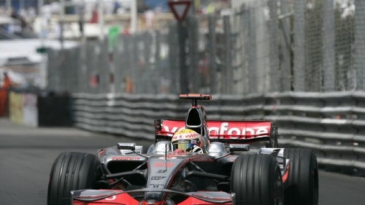 Hamilton, Lewis