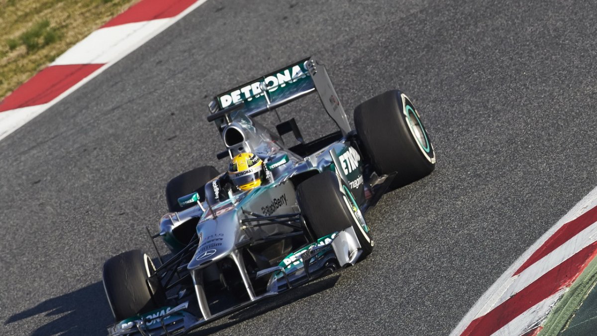 Mercedes F1 W04