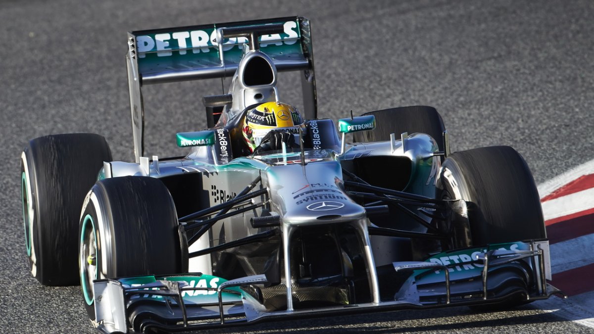 Mercedes F1 W04