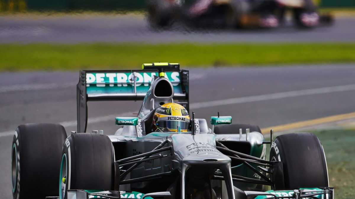 Mercedes F1 W04