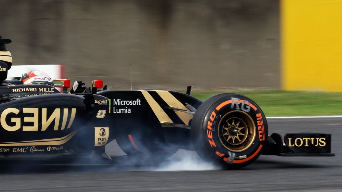 Romain Grosjean probrzdil v Suzuce