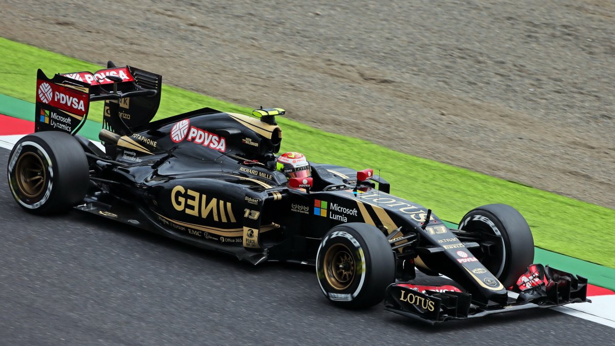 Pastor Maldonado v Suzuce