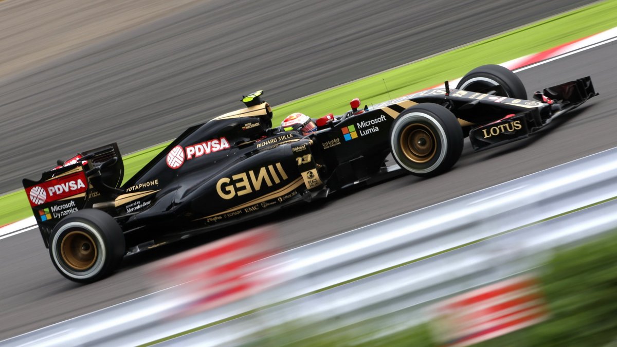 Pastor Maldonado v Suzuce