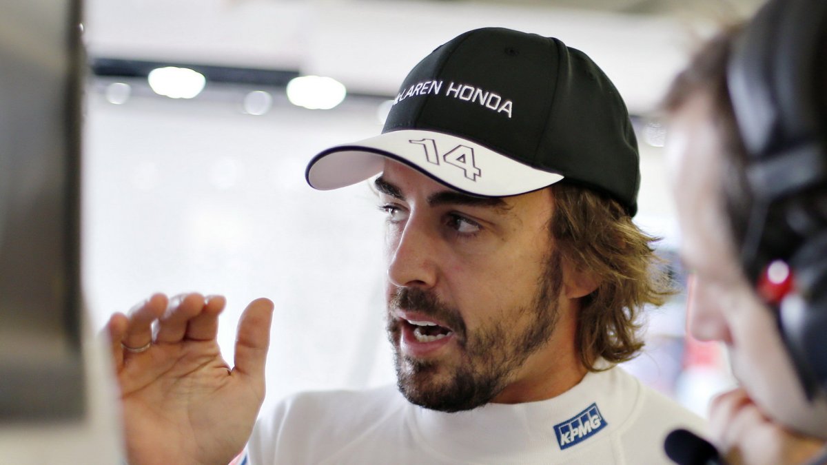 Fernando Alonso v Suzuce