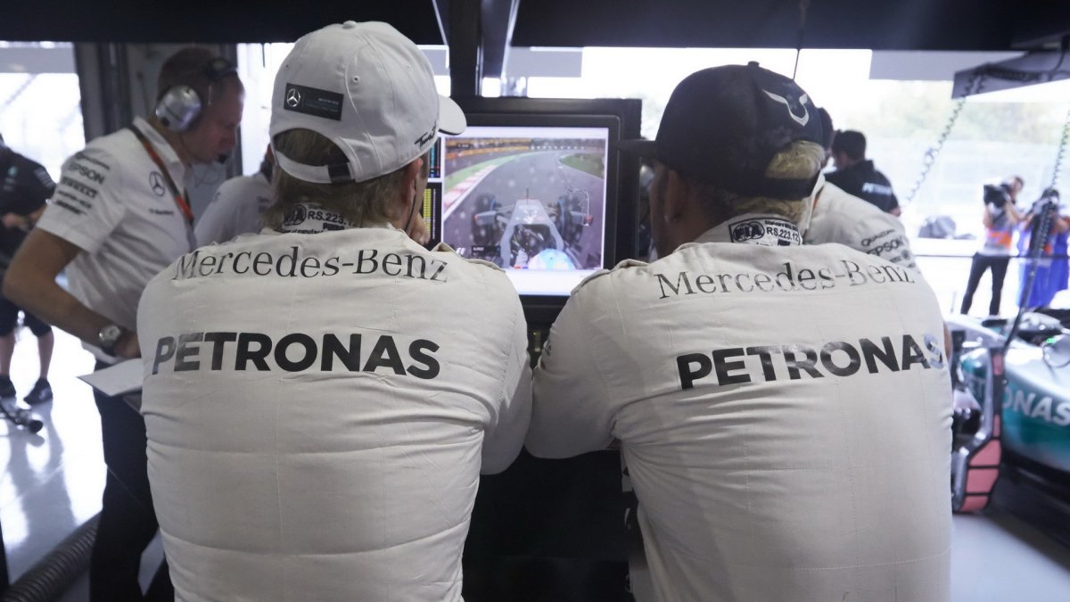 Nico Rosberg a Lewis Hamilton, GP Japonska (Suzuka)