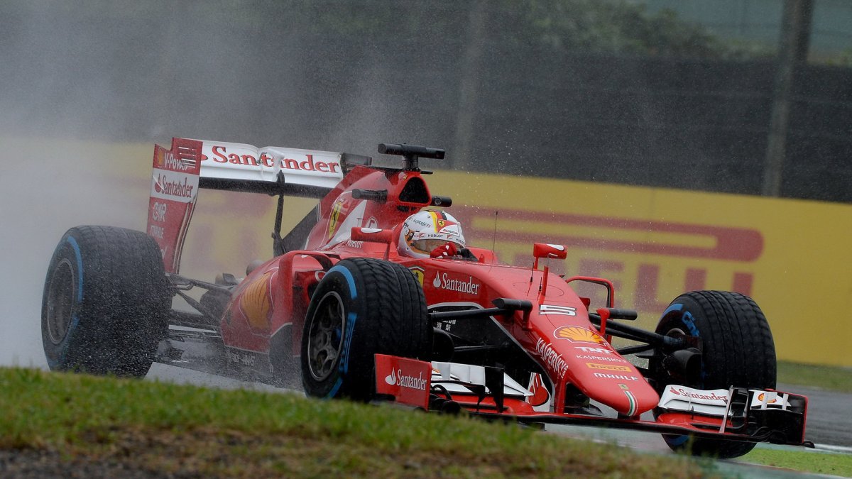 Sebastian Vettel v Suzuce