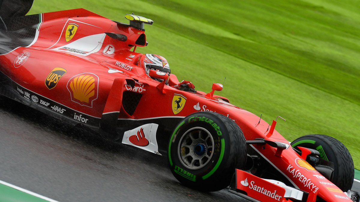 Kimi Räikkönen v Suzuce