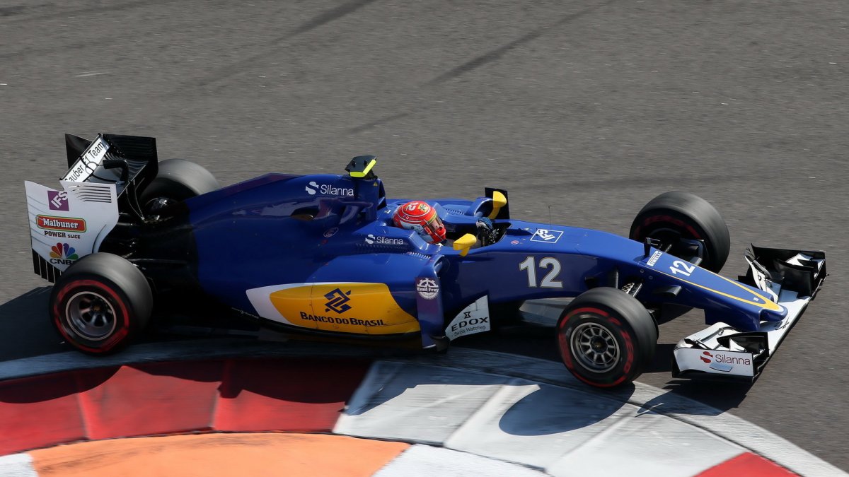 Felipe Nasr při závodě v Soči