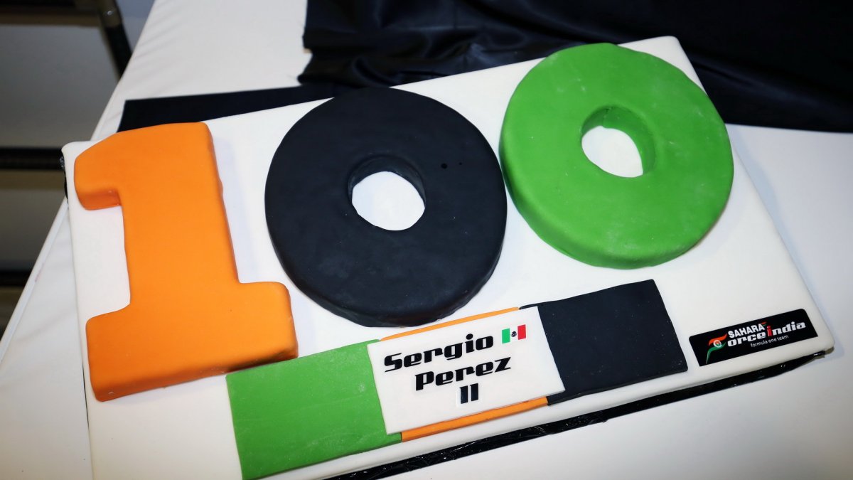 Sergio Pérez slaví 100 GP v Soči