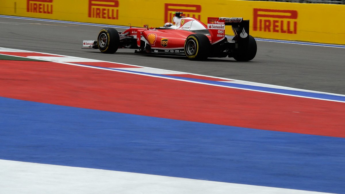 Kimi Räikkönen při kvalifikaci v Soči