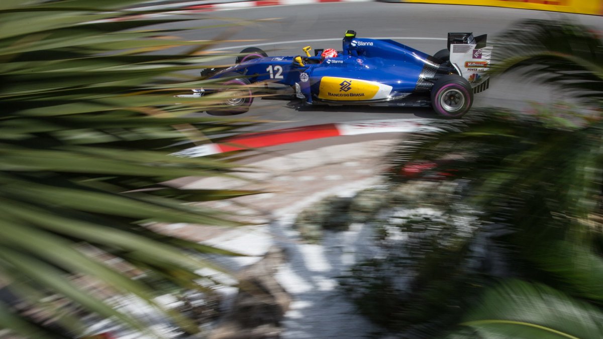 Felipe Nasr při tréninku v Monaku