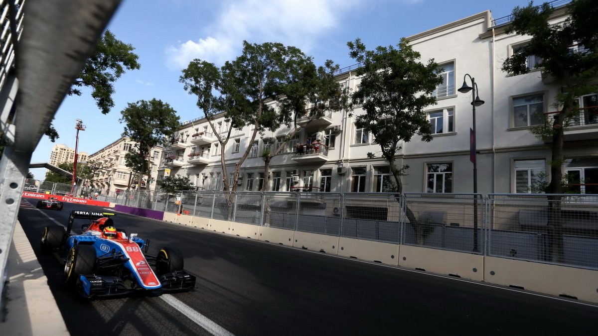 Rio Harjanto v závodě v Baku