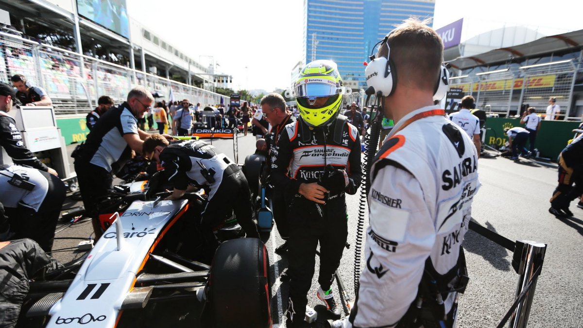 Sergio Pérez před závodem v Baku