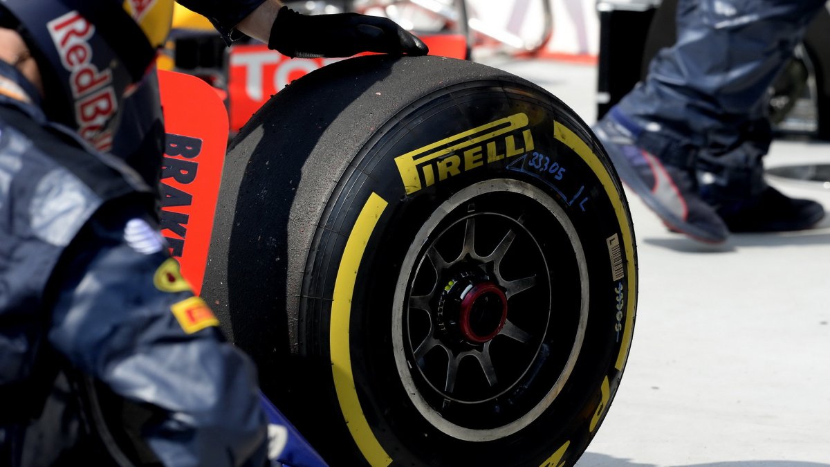 Pneumatika Pirelli v Maďarsku