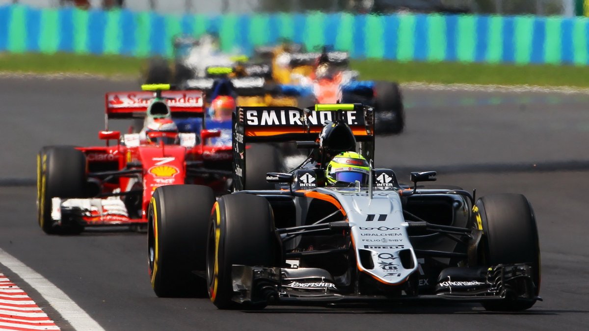 Sergio Pérez v závodě v Maďarsku