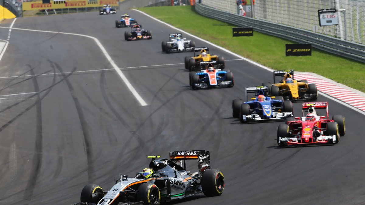 Sergio Pérez v závodě v Maďarsku