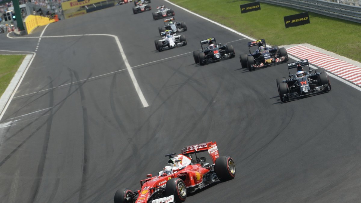 Sebastian Vettel v závodě v Maďarsku