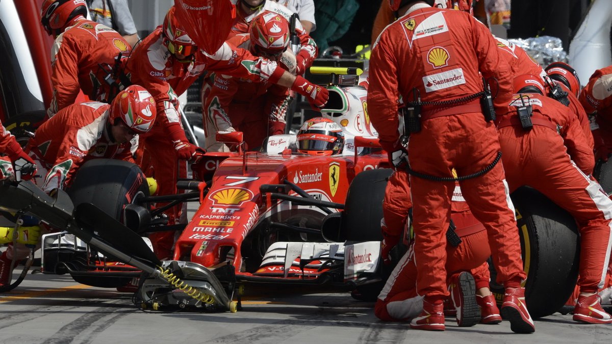 Kimi Räikkönen v závodě v Maďarsku